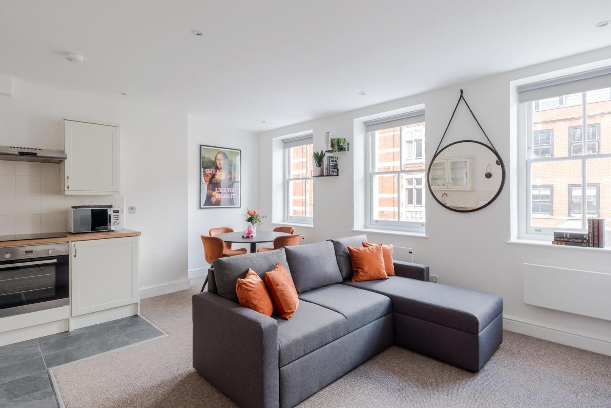The Sensual Breeze - Fitzrovia Apartment London Exterior photo