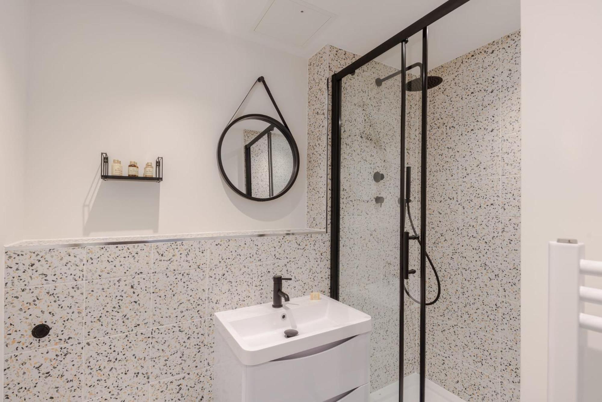 The Sensual Breeze - Fitzrovia Apartment London Exterior photo